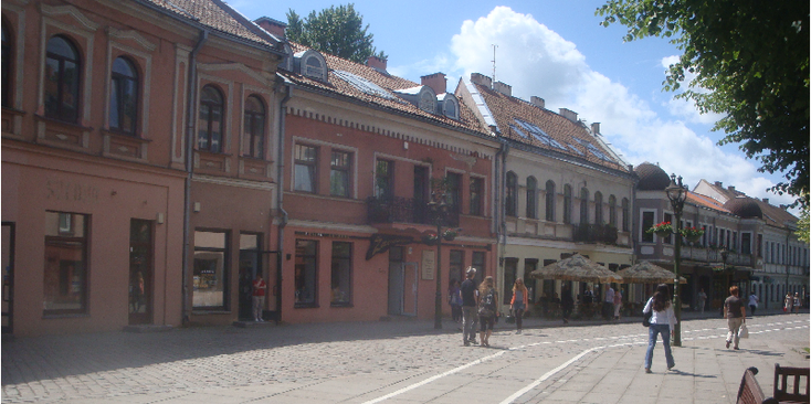 Kaunas-Vilniaus-Gatve-shopping-winkelstraat-Litouwen