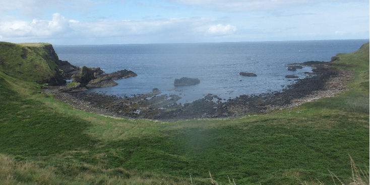 Giant's-Causeway-Girona-noord-Ierland-legende-rotsen-reus-baai-Spaanse-Armada