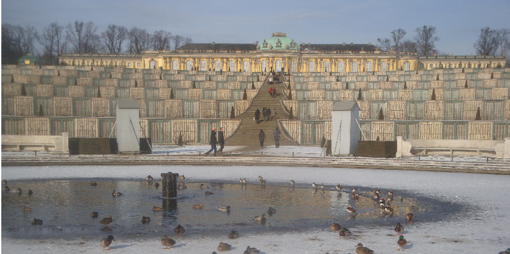 Sanssouci-paleis-Potsdam-Hohenzollern-trappen-vijver-Duitsland