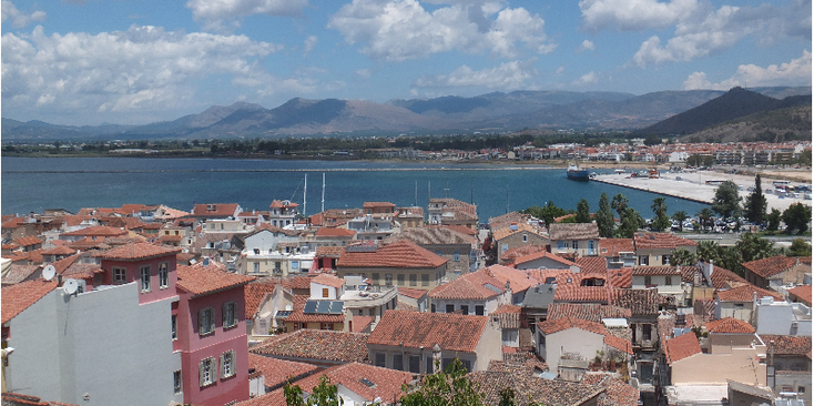 Nafplio-uitzicht-bergen-Griekenland