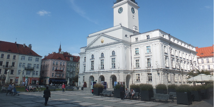 Kalisz-plein-stadhuis-kerk-Polen