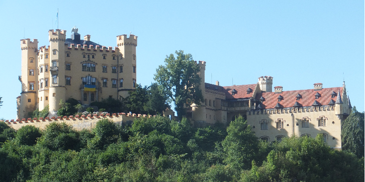 Bullachberg-kasteel-Fussen-Neuschwanstein-geel-vierkant-Duitsland