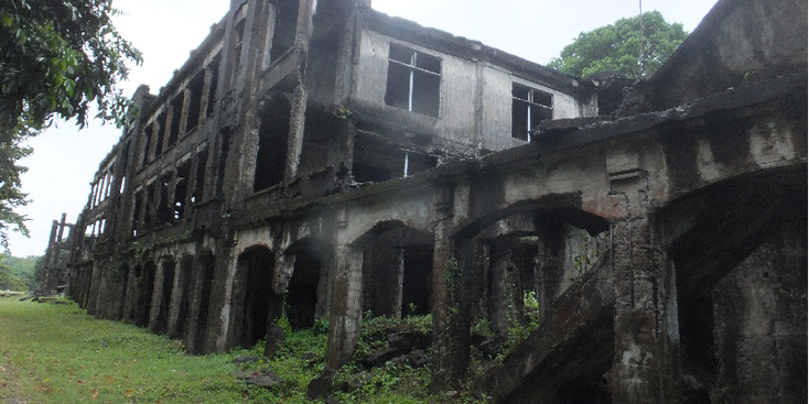 Corregidor-Long-Mile-Topside-Barraks-Baai-van-Manilla-ruïne-barakken-Amerikaanse-basis-Filipijnen