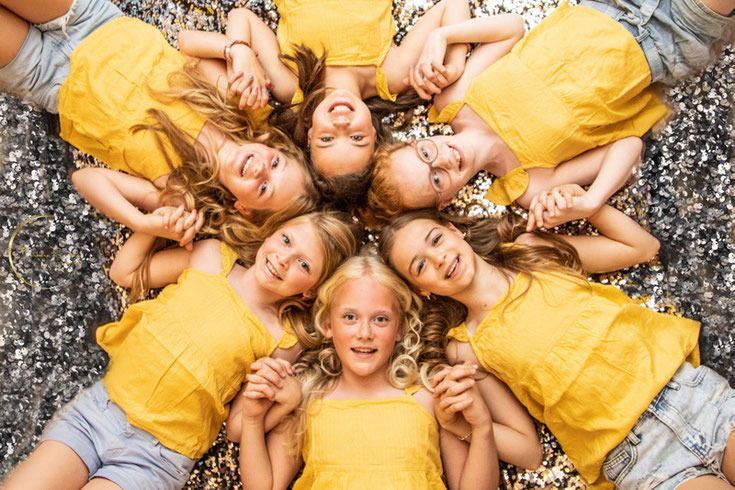 Kinderfotografie en fotoshoot kinderfeest in Breda en Oosterhout voor meisjes die hun verjaardag als fotomodel willen vieren