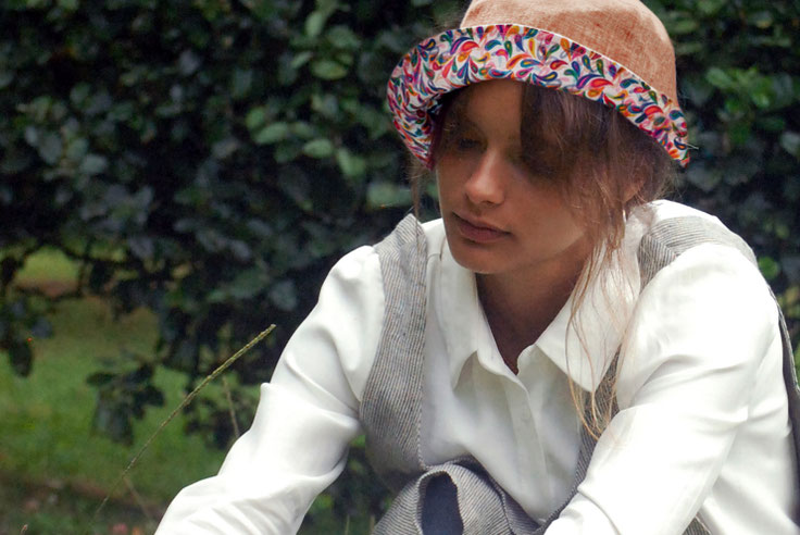 chapeau réversible en toile coton ou lin pour jardiner