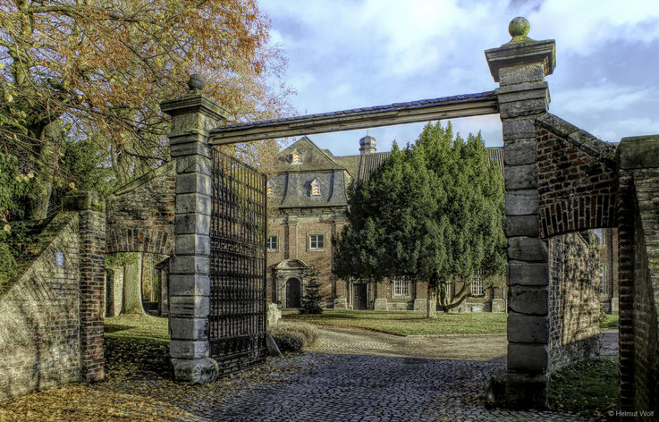 Nikolauskloster am Schloss Dyck