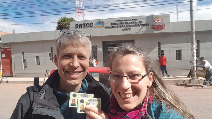 Sonja und Werner Keßler haben den Führerschein für Peru. In Curahuasi um bei Diospi Suyana zu arbeiten.
