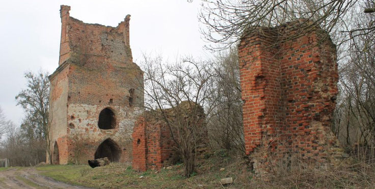 Ruine der Kirche in Kreuzburg um 2012