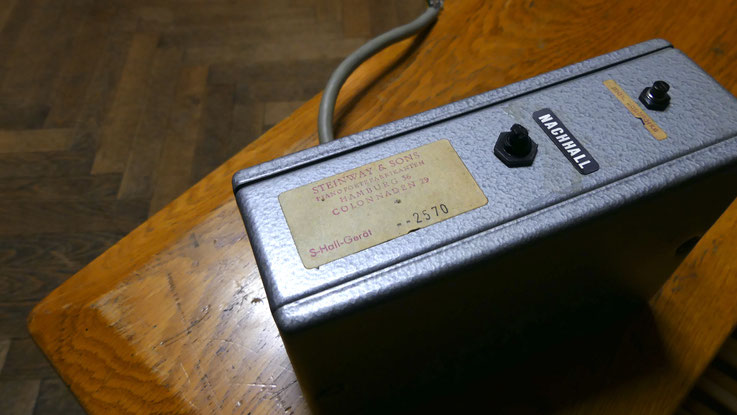 Das Original-Nachhallgerät mit Radioröhren