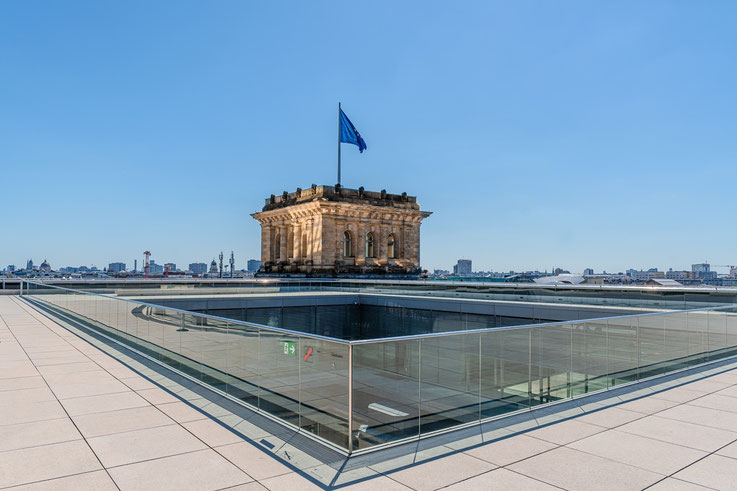 Turm Reichstag, Europaflagge