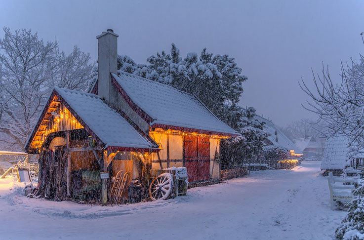 Backhaus im Schneetreiben, Museumsdorf Volksdorf