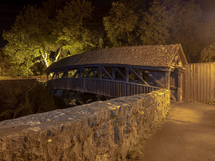 Über diese kleine Fußgängerbrücke habe ich die Stadt wieder verlassen. Eigentlich habe ich mir viel zu wenig Zeit für diese wunderschöne und romantische Stadt genommen. Aber ich werde wiederkommen. Sicher.