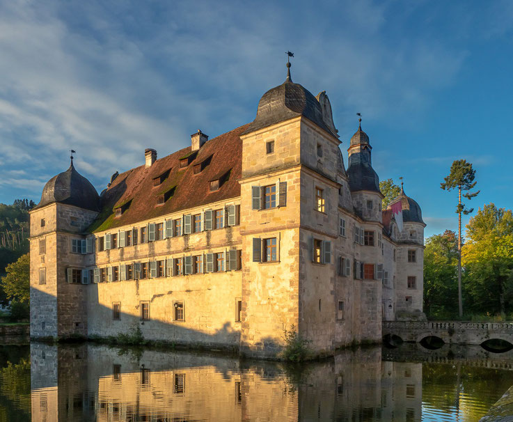 Wasserschloss, Mitwitz, Morgenlicht