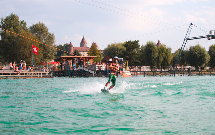 Wasserskilift in Estavayer-Le-Lac