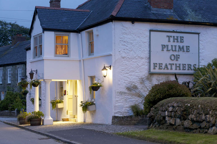 Aussenansicht Abends Plume of Feathers Cornwall