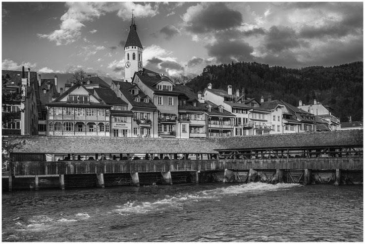 Thun - Aare - Mühleschleuse und Stadtkirche - 24.02.2023