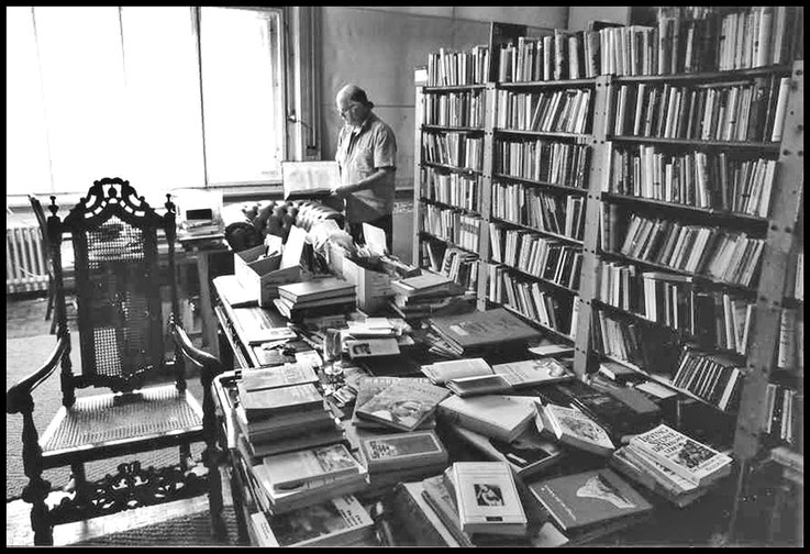 Pedro Meier Bibliothek Antiquariat, Atelier 1999 Altes Fabrikareal, Schreibort, Leseort, Malort Kreativort, Archiv Pedro Meier Lyriker Haiku Schriftsteller, Multimedia Artist, Künstlerlexikon SIKART Zürich, Autorenlexikon ADS Schweiz, Literaturport Berlin