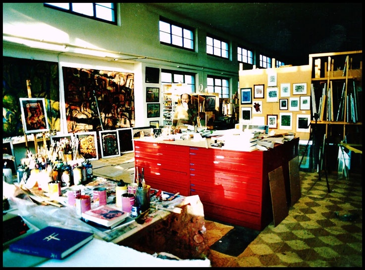 Pedro Meier, Atelier Aarburg Alte Gerberei, Atelierimpressionen 1999, Atelierfläche 265 m², Höhe 5.10 m, direkt an der Aare, Bilder und Bibliothek mit Kanonenofen, Lyrische Abstraktion Expressionismus, Pedro Meier, Lyriker, Haiku, Multimedia Künstler