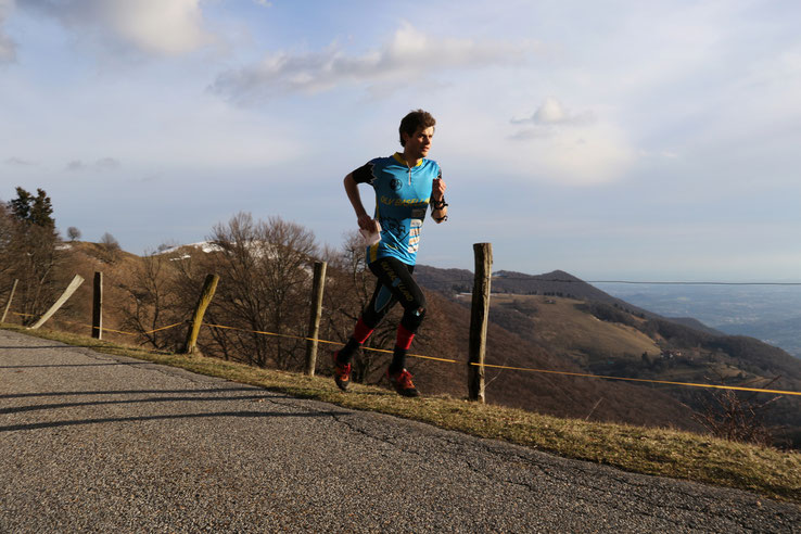 Training on Monte Generoso with view to Milano.