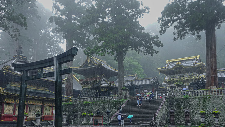 Ishi Dorii sous la pluie, Nikko, Japon
