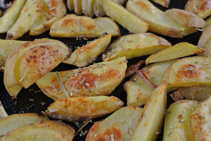 Kartoffelschnitze aus dem Ofen