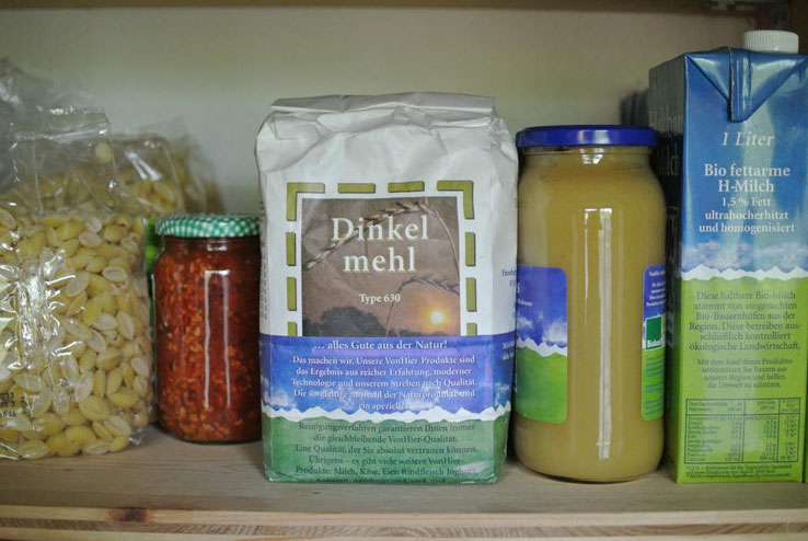 Endlich Ordnung in der Speisekammer und im Gefrierschrank