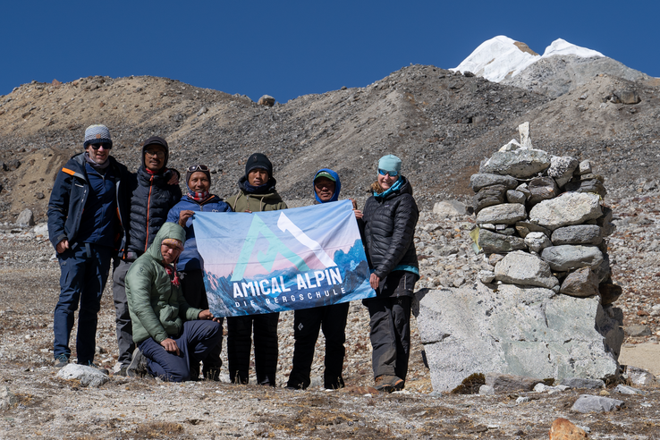 Cholo Peak Abi Peak Kangchung Nup Expedition mit AMICAL ALPIN