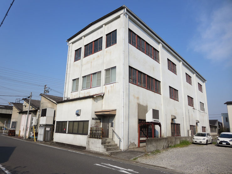 会社建物　外観