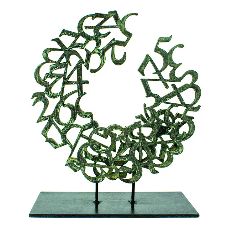 paolo grassi love bronze sculpture front view – from 0 to infinity