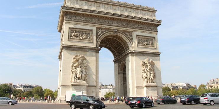 Arc de Triomphe Paris With Baby