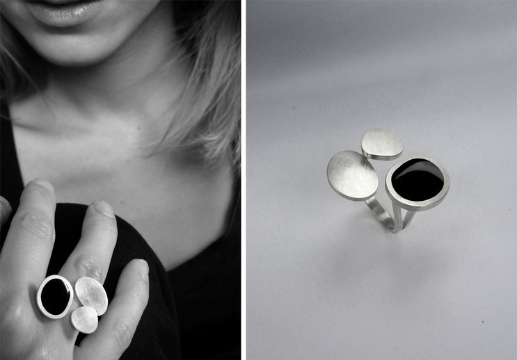 Ring Galets - silver and black resin - Nelly Chemin - contemporary jewelry       