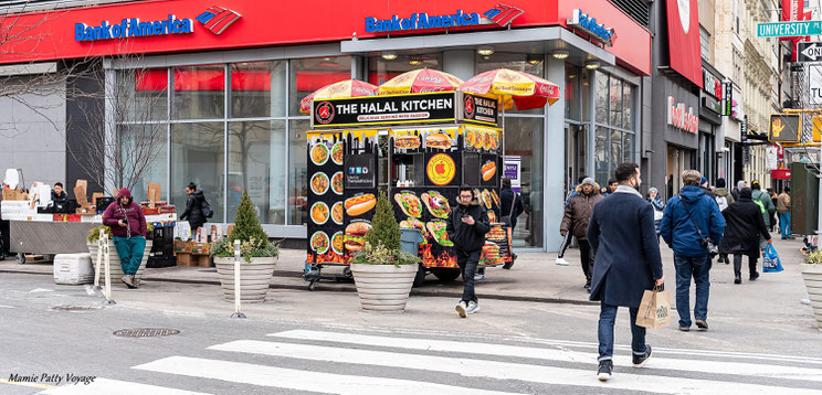 Hot dogs,14ème rue et University PL, New York