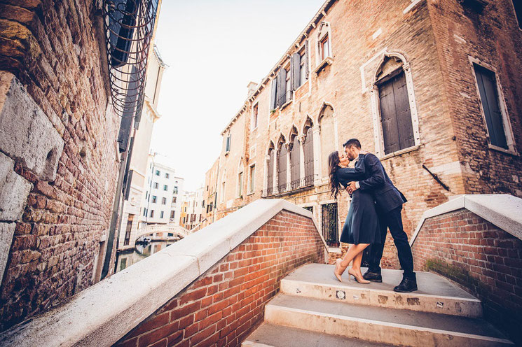 Engagement-Photo-Session-in-Venice-Italy