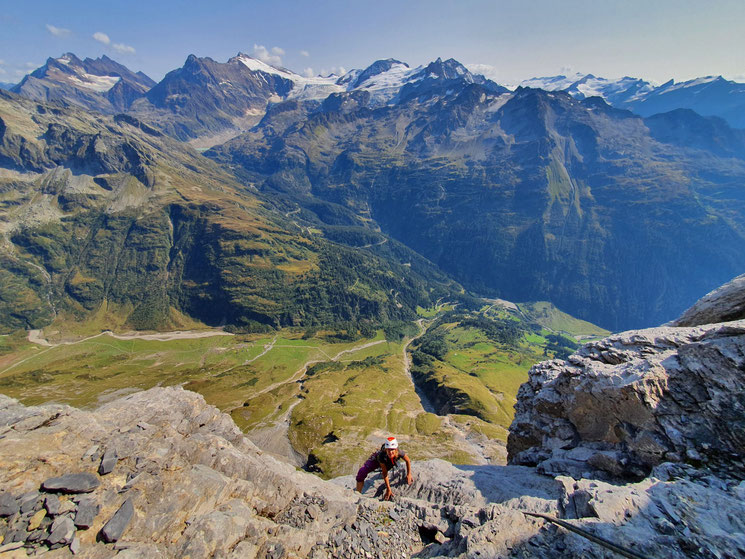Wendenstöcke, Pfaffenhut, Voie du frère, klettern Mehrseillängen, Berneroberland, BEO, Extrem West, Wenden, Wasserrillen