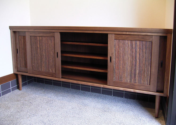 超人気【新作】ウォールナット色の玄関キャビネット、下駄箱 Walnut 超人気【新作】ウォールナット色の玄関キャビネット、下駄箱 Walnut