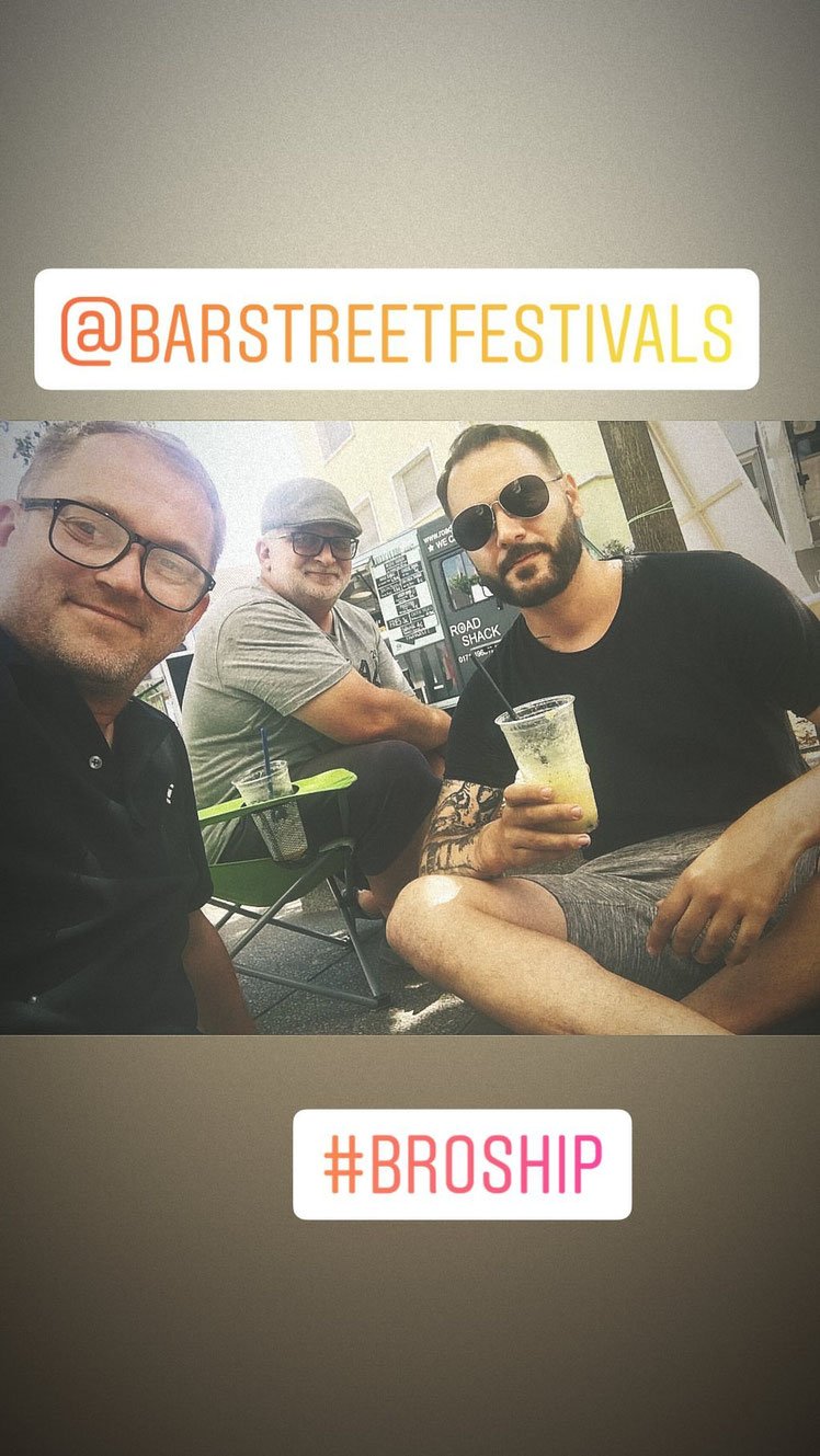 Von links nach rechts: Barstreet-Veranstalter Damian Domin, meine Wenigkeit, Jan Alvarez