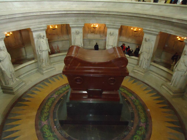 Гробница Наполеона в Доме Инвалидов - достопримечательности Парижа