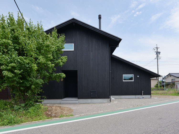 穂高の家Ⅱ　安曇野市　完成見学会　news設計室　信州健康ゼロエネ住宅助成金　オープンハウス　