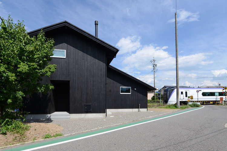 穂高の家Ⅱ　安曇野市　news設計室　信州健康ゼロエネ住宅助成金　竣工写真