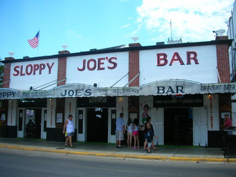 Hemmingways Bar