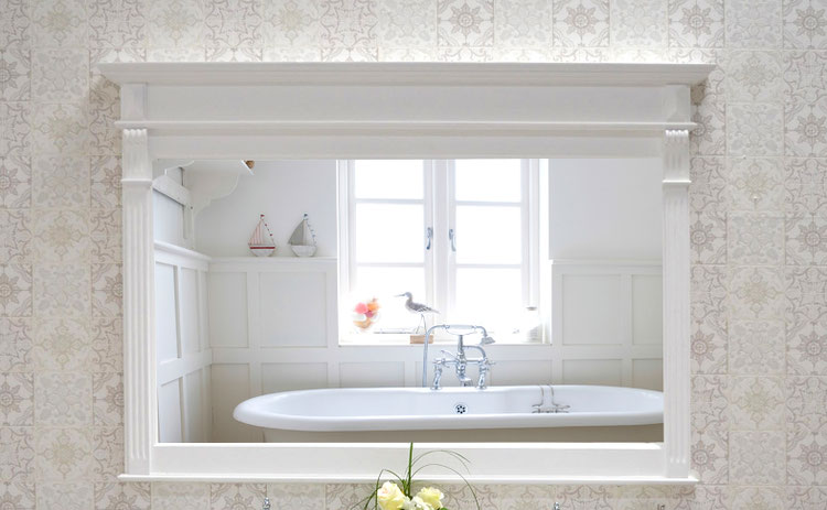 Landhaus-Spiegel - neu und antik - Land & Liebe Badmöbel Landhaus