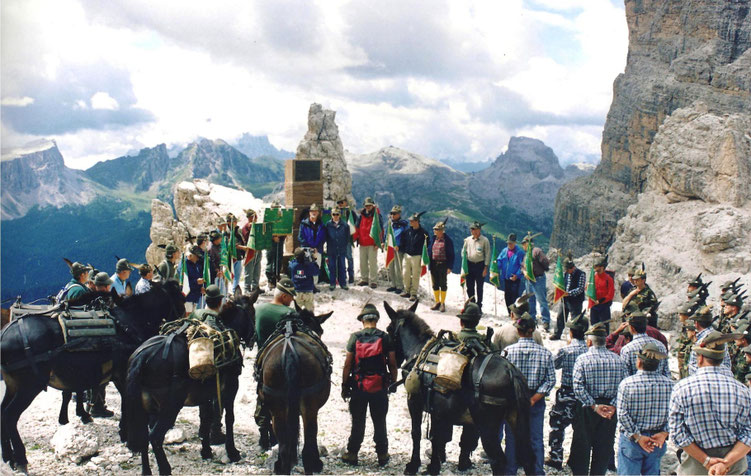   Cortina d'Ampezzo (BL)   -   Forcella di Fontana Negra   -   Cippo Gen. Antonio Cantore