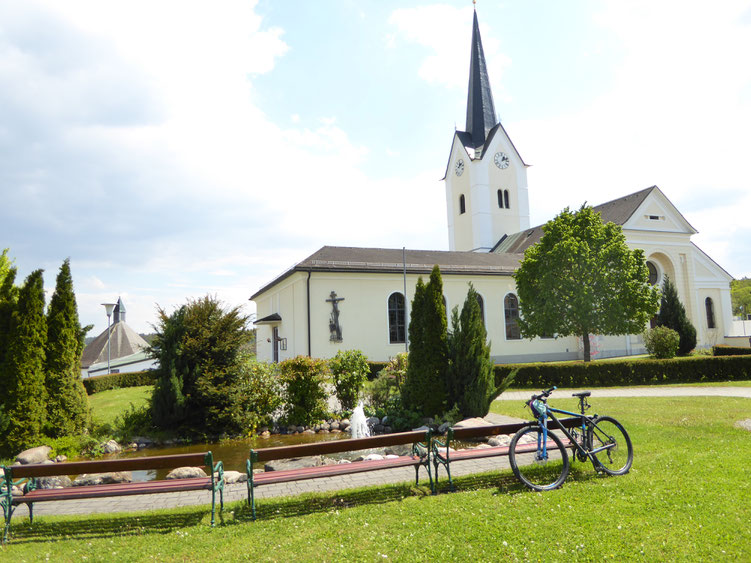 Kirche in Sankt Kanzian am Klopeinersee Kärnten