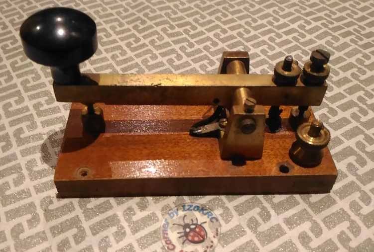 Canadian stright key - type 10A-556