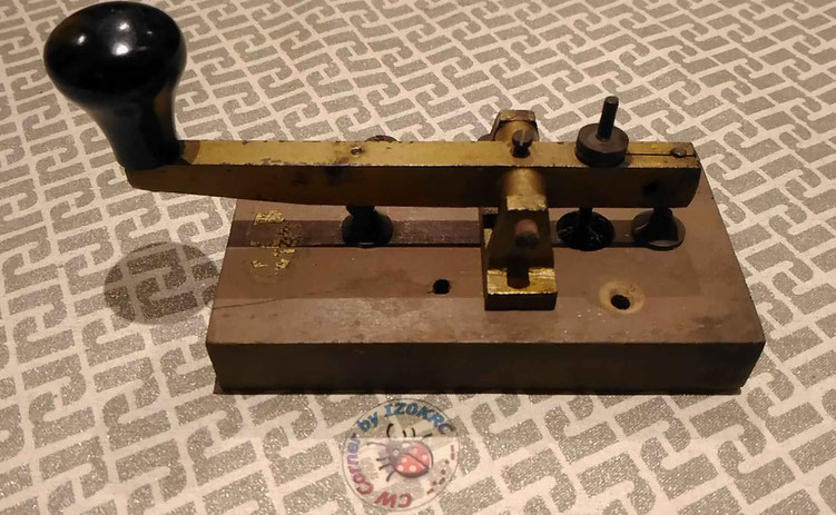 Buzza morse key