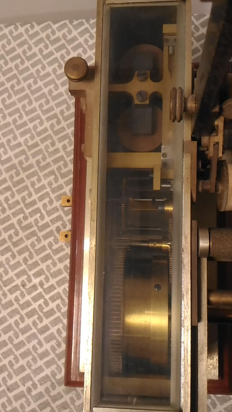FACE Registrator, Top wieu with particular of clock mechanism
