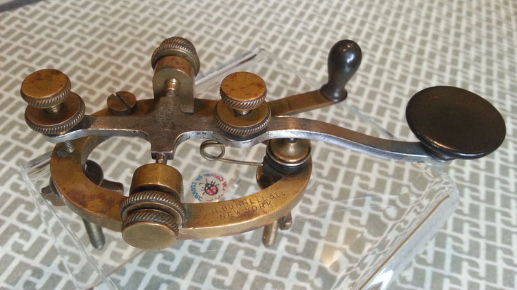 Bunnell Triumph leg key