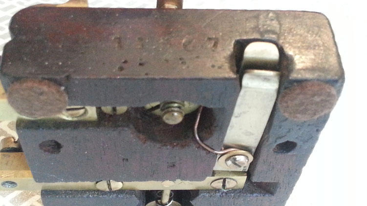 Siemens & Brother PMG Key - Particular of slot system for add fast new key