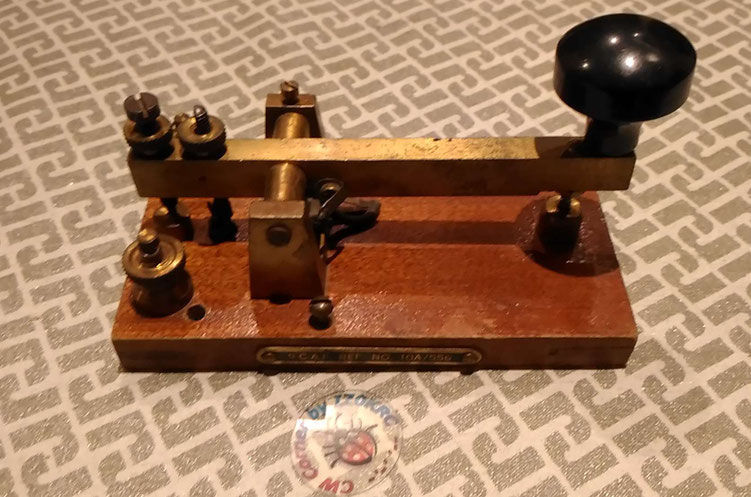 Canadian stright key - type 10A-556