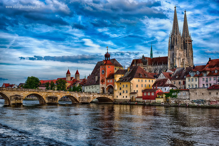 Regensburger Dom und Steinerne Brücke